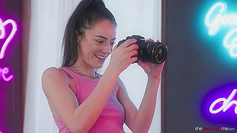 Jill Kassidy & Kylie Quinn – Seducing The New Photographer